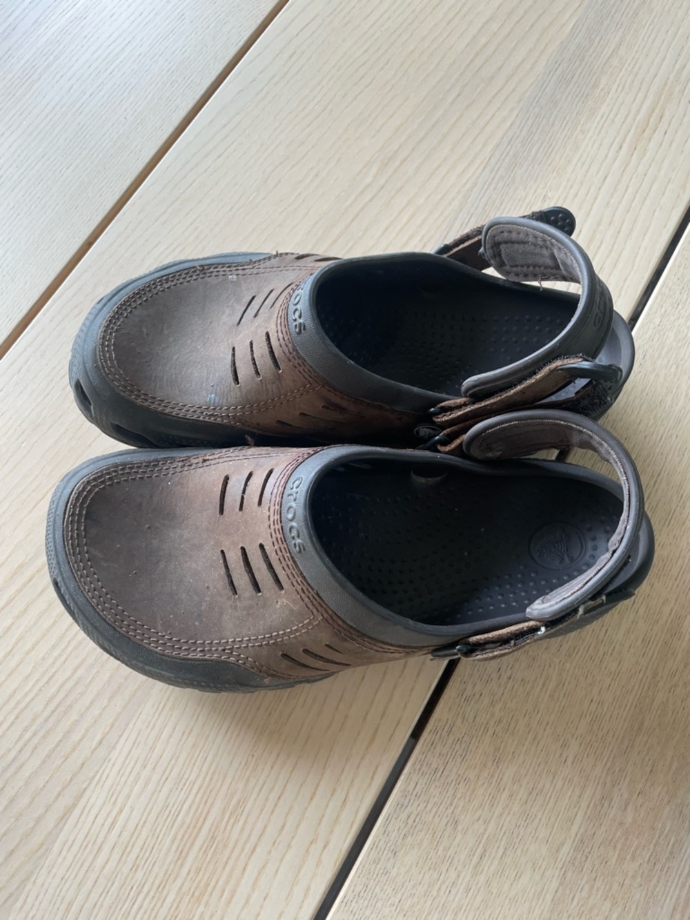 Crocs Yukon Sport clogs men’s size 9 Crocs Yukon Sport